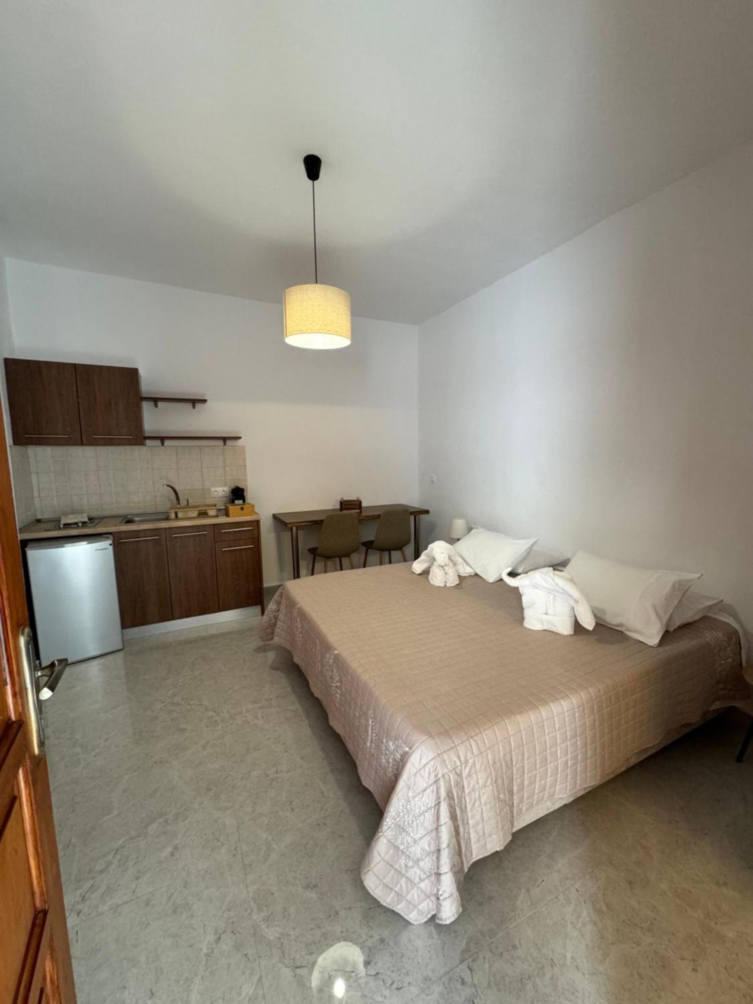 Fedra Apartments Lindos Apartment
